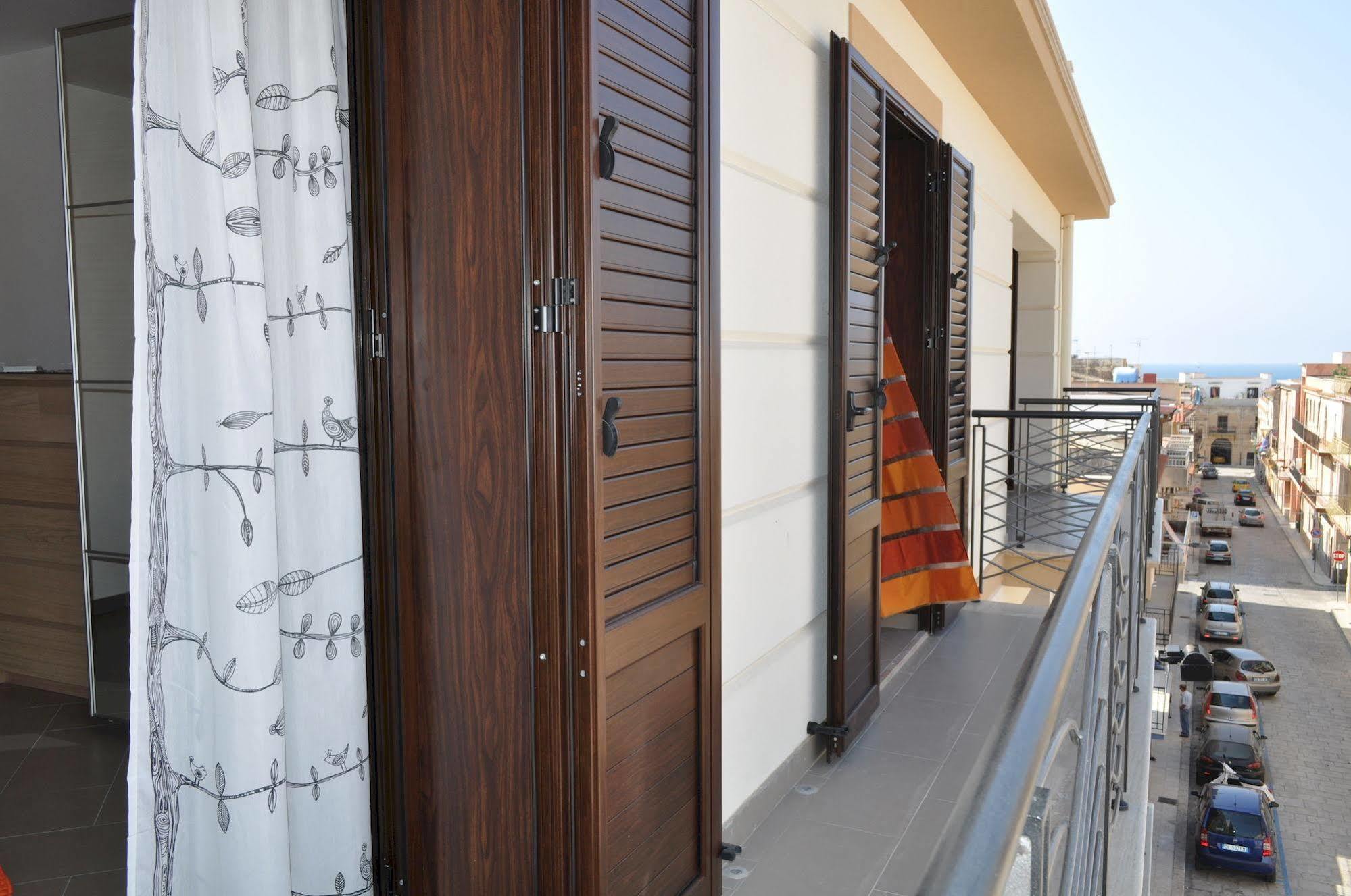 Vanity Spa Balestrate Exterior photo